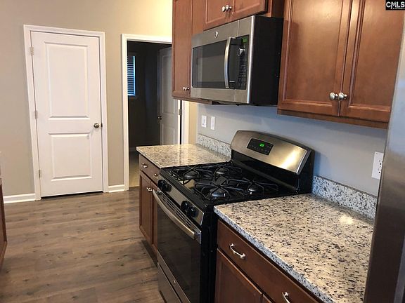 5th image of 752 Helmsman Ln