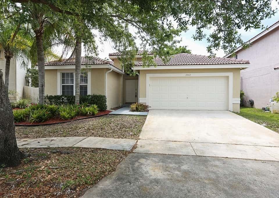 1st image of 2842 SW 182nd Ave