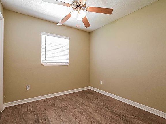 3rd image of 142 Burns Ave