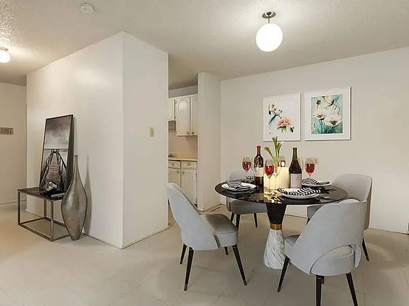 2nd image of 1023 3rd Ave E #308