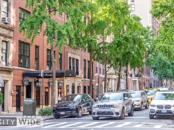 155 East 92nd Street image 7 of 8