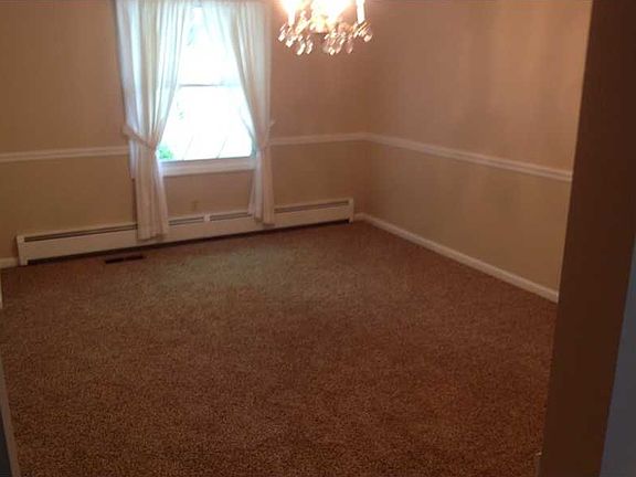 5th image of 909 Northwood Dr