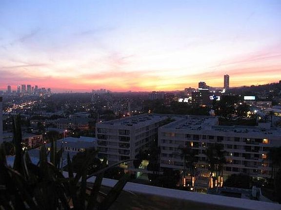 3rd image of 1155 N La Cienega Blvd APT 1112