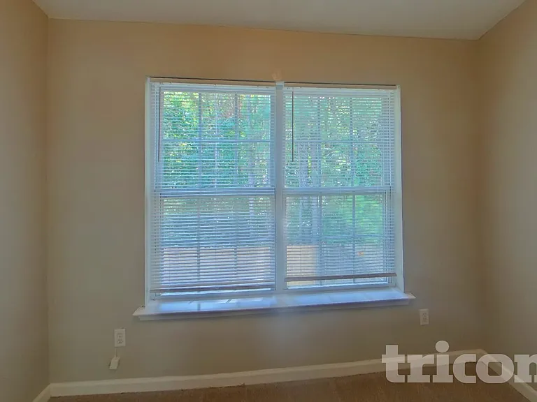 137 Lossie Ln — Photo 12