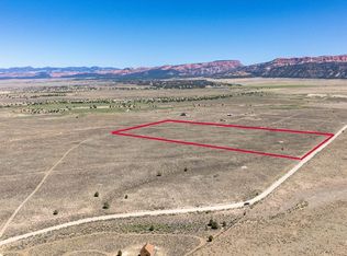 2 E Bench Rd, Hatch, UT 84735