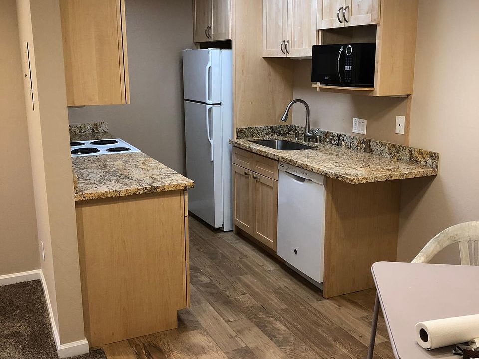 1st image of 406 Boardwalk Ave