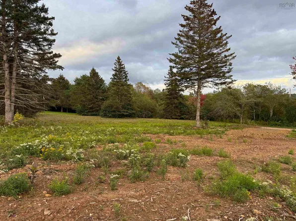 25 Mull River Rd, Mabou, NS B0E 1X0