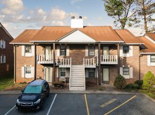 214 Olde Vineyard Ct, Winston Salem, NC 27104