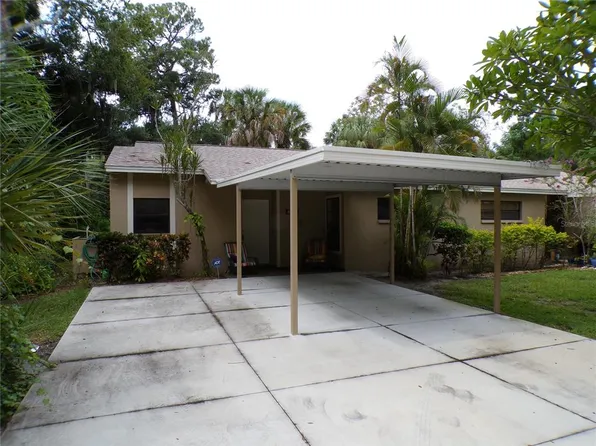 4973 Village Gardens Dr #50, Sarasota, FL 34234