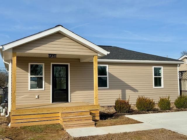 1st image of 1117 Iroquois Ave