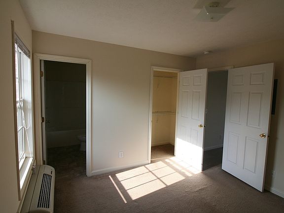 4th image of 1900 N Willow Ave APT 2