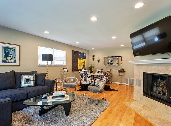 4th image of 622 Pleasant Ave