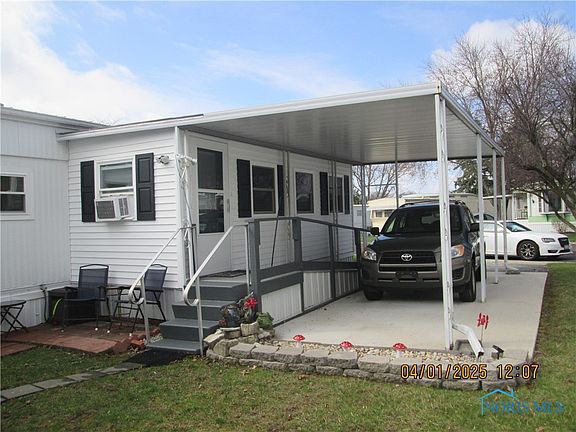 4th image of 1457 Eastshore Dr #62