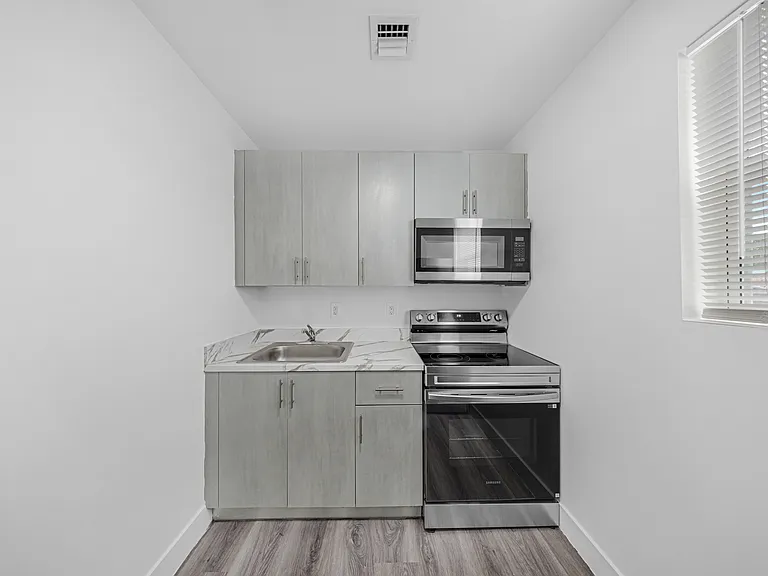 1231 NW 61st Street — Photo 9