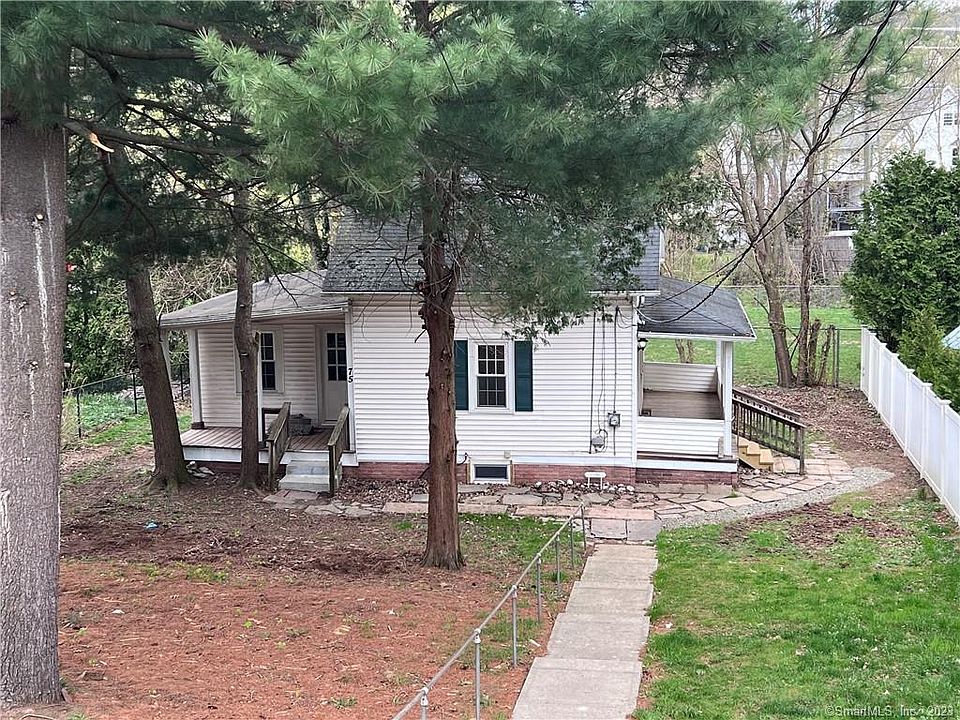 75 Bradley Ave, Meriden, CT 06451 Zillow