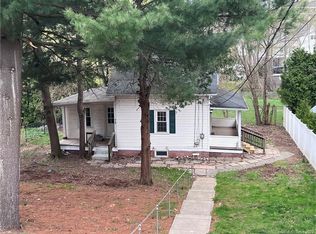 75 Bradley Ave, Meriden, CT 06451