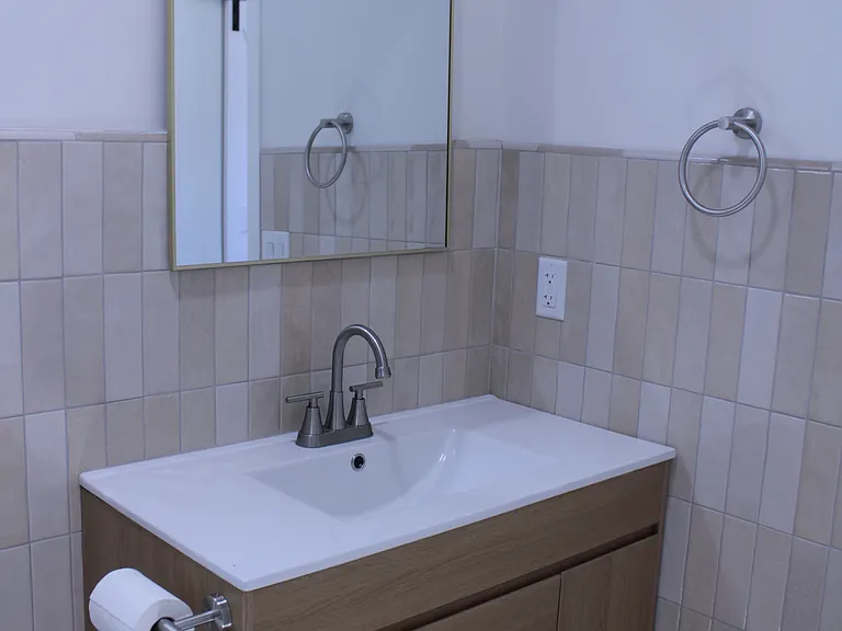 2869 Ridgeway Dr #B — Photo 5