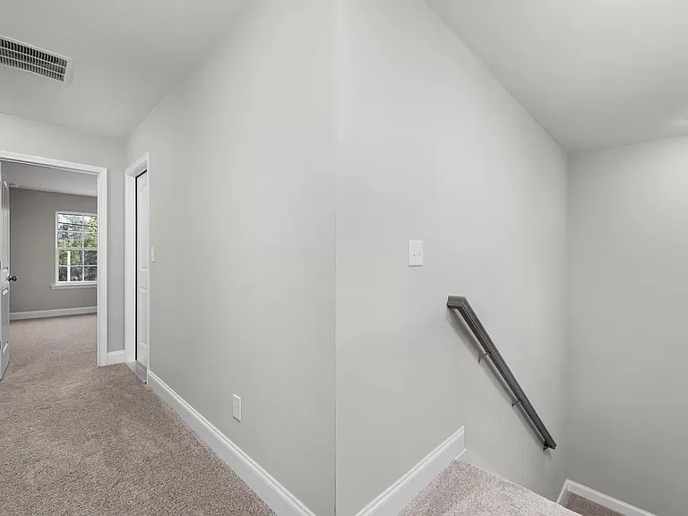 537 Oxbow Dr — Photo 17