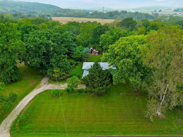 16623 Fort Riley Rd, Leavenworth, KS 66048