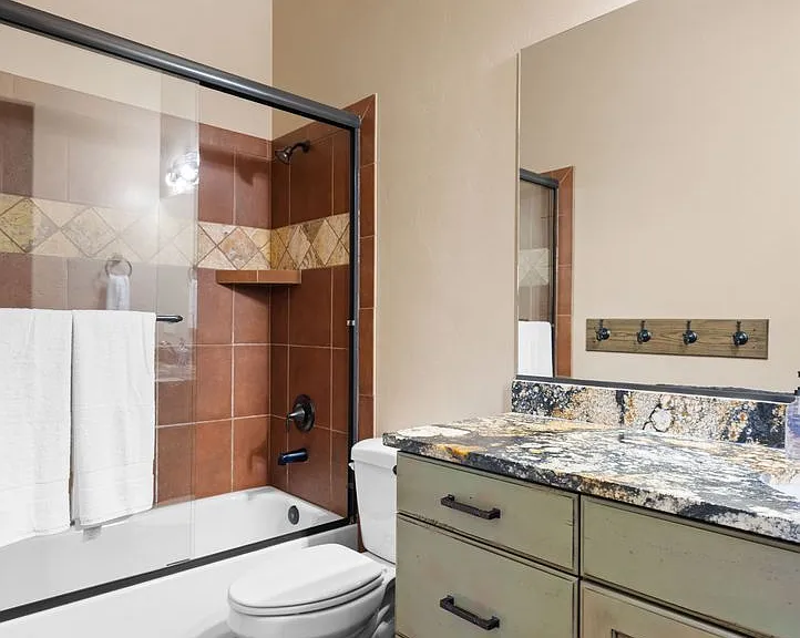 3193 S 4900 W — Photo 13