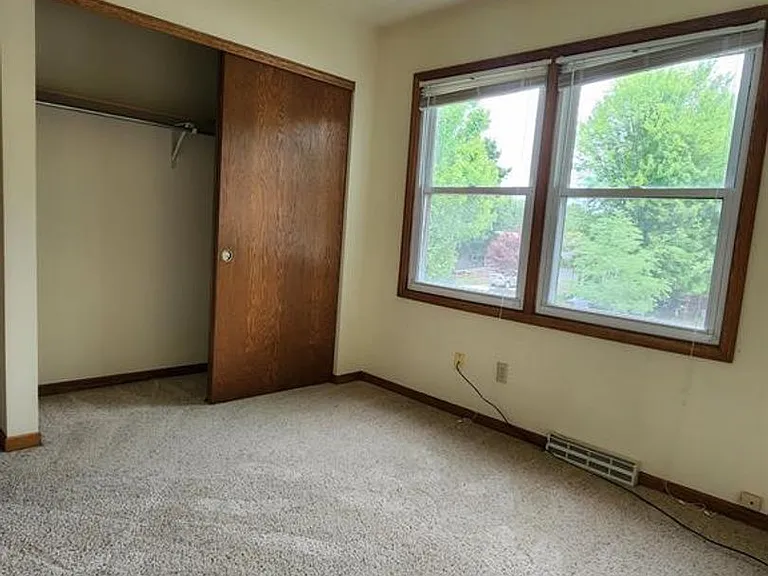 4 La Crescenta Cir — Photo 11
