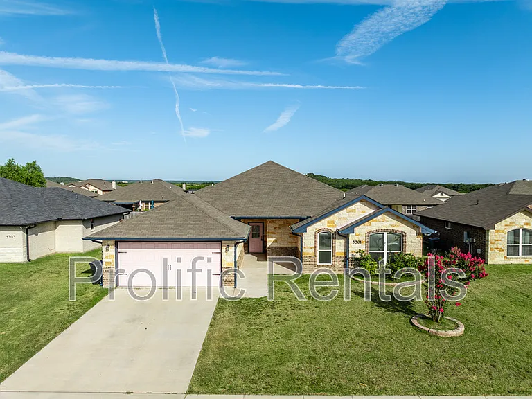 5301 Primavera Ln — Photo 7