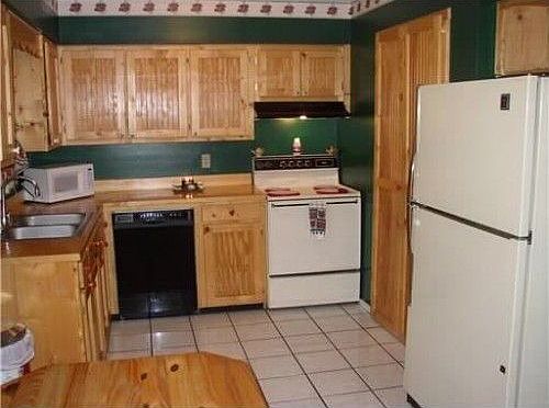 2nd image of 3390 Riverdale Dr