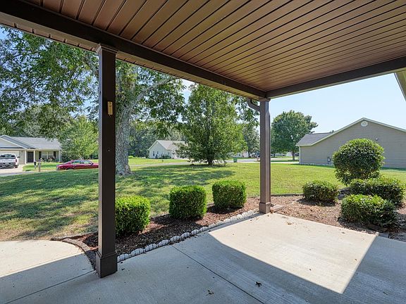 2nd image of 443 Mandys Meadow Dr