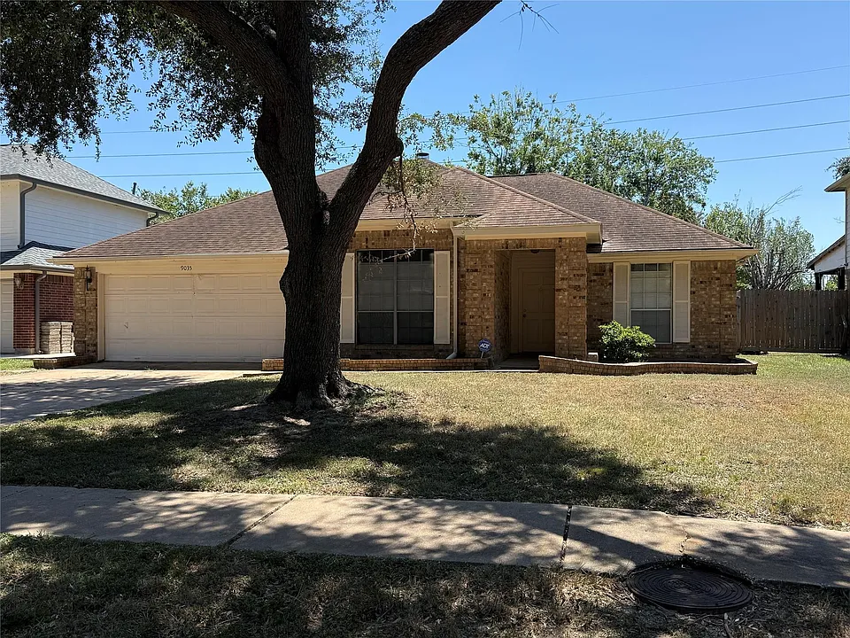 9035 Waving Fields Dr