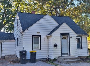 27 Woodside Ln, Rochester, NY 14616