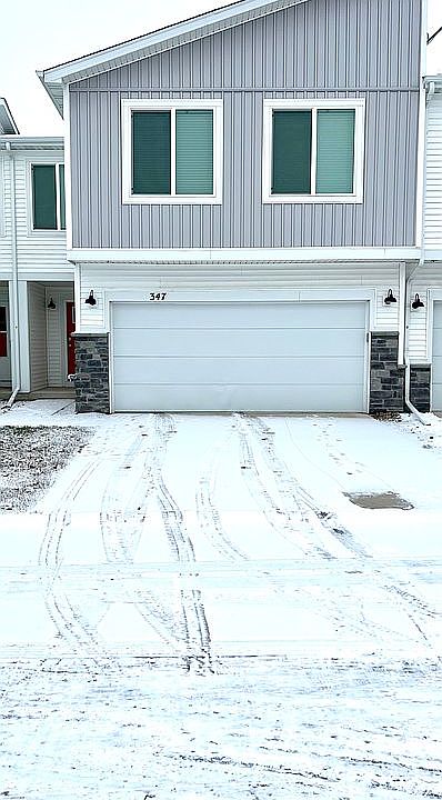 1st image of 347 NE Mink Dr