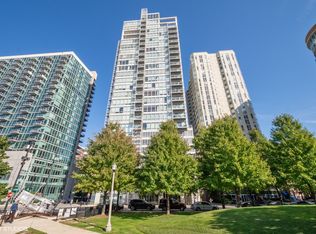 653 N Kingsbury St APT 2308, Chicago, IL 60654