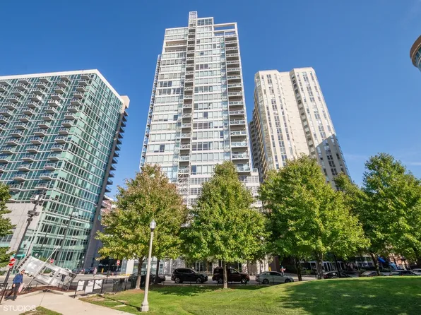653 N Kingsbury St APT 1401, Chicago, IL 60654
