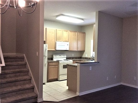 4th image of 1251 Retreat View Cir