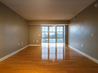 11800 Sunset Hills Rd UNIT 404, Reston, VA 20190