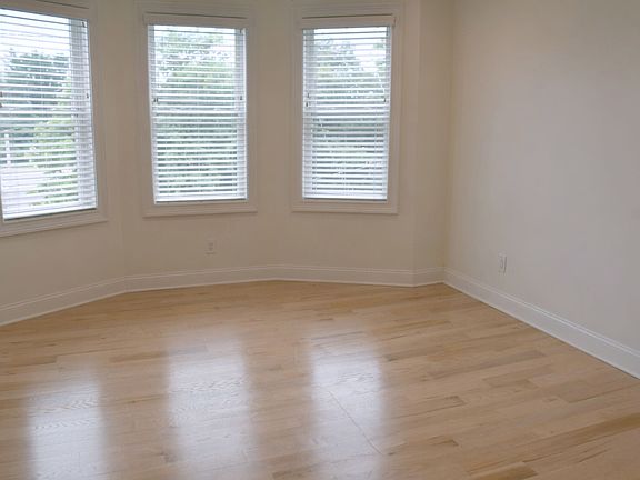 2nd image of 5 Lewis St