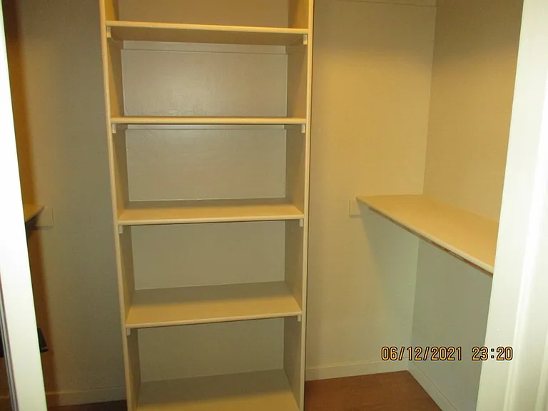 2012 N Lake Breeze Rd — Photo 5