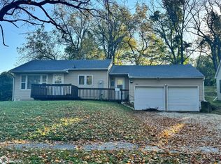 1016 Bluff St, Webster City, IA 50595