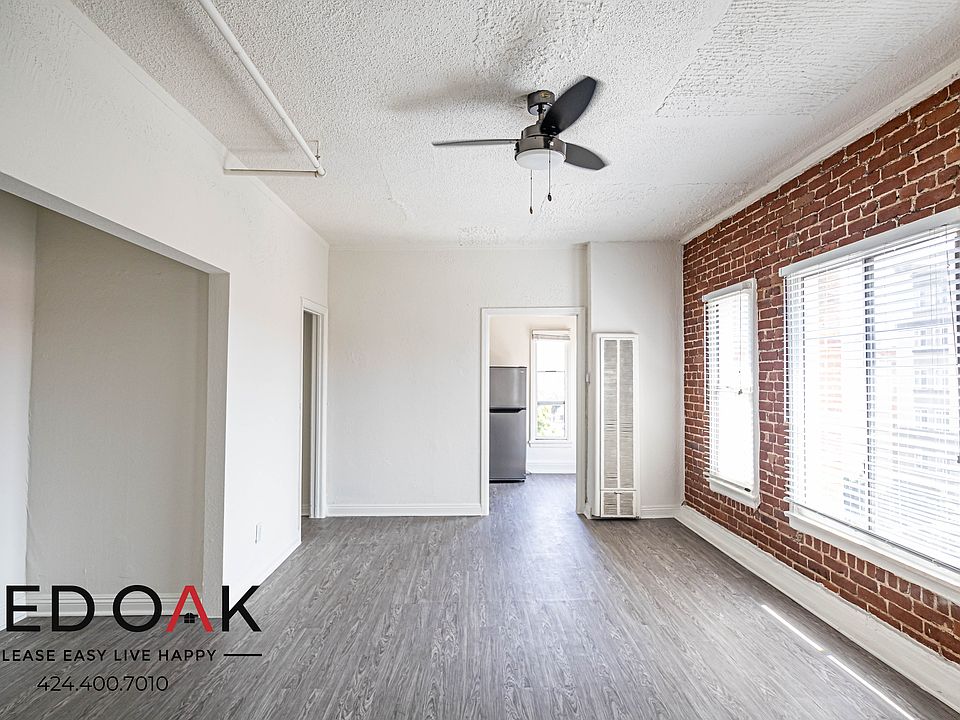1st image of 2943 W 8th St #402