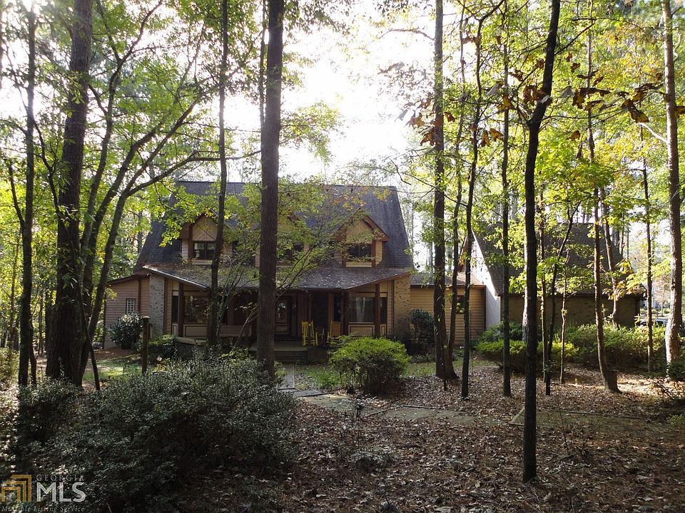1st image of 3422 Skyland Dr #0