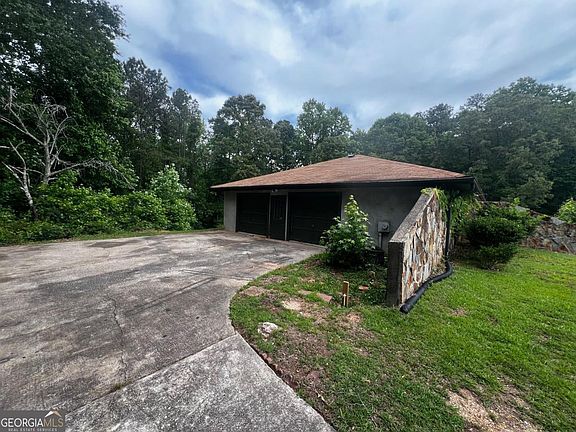 3rd image of 4391 Leola Rd