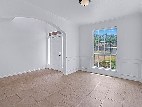 Formal dining room & entry