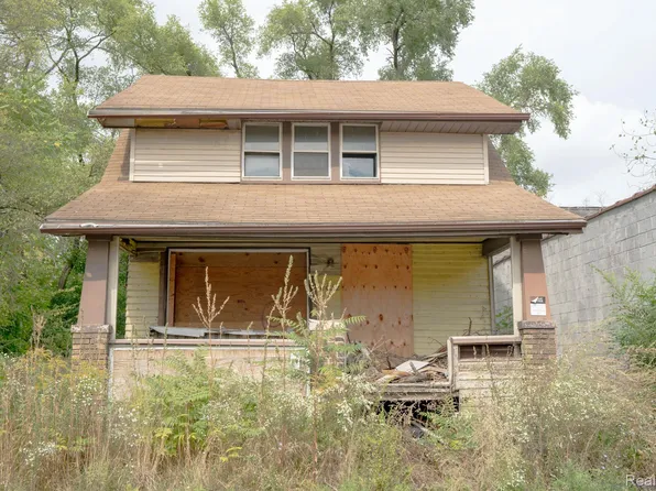 2032 Puritan St, Highland Park, MI 48203