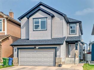 9 E Saddlecrest Cres NE, Calgary, AB T3J 0C6