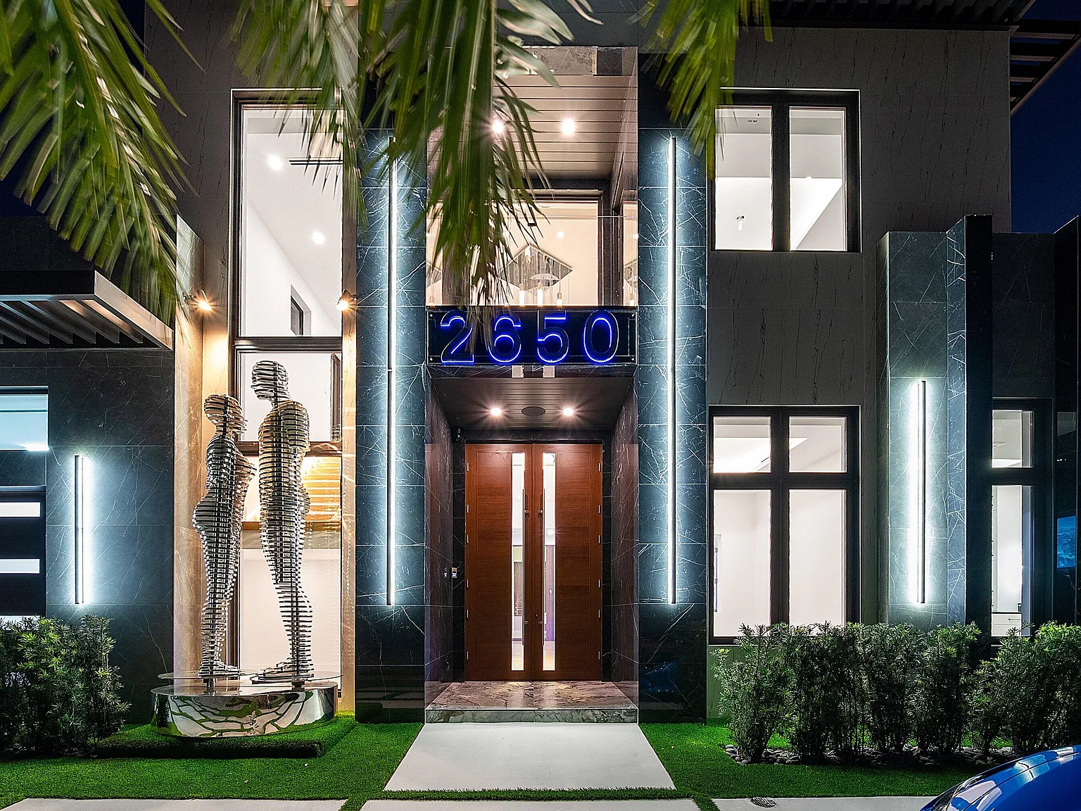 4 bed, 6.0 bath, 3604 sqft, $25,000 — Photo 3