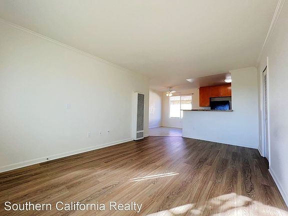 3rd image of 1112 Donax Ave