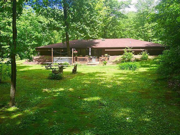 2nd image of 6427 Nero Ln