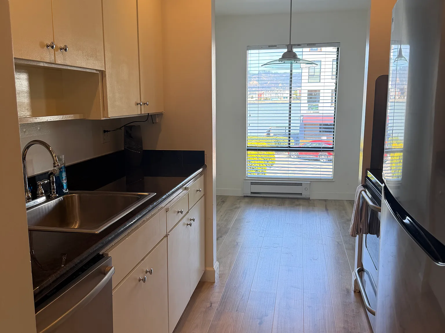 1 bed, 660 sqft, $2,500 — Photo 3