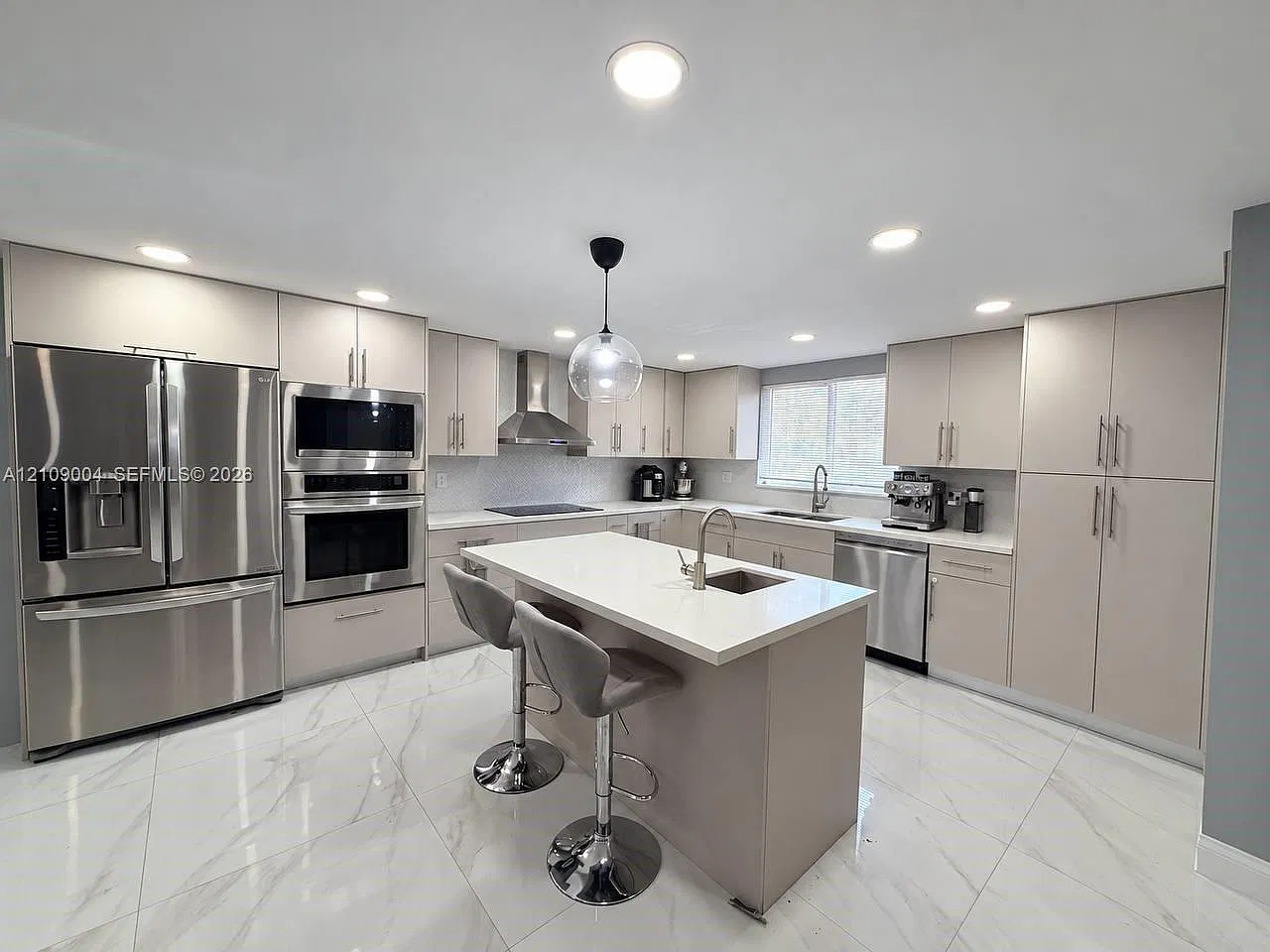 Bradley Estates — Photo 3