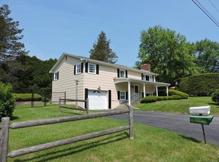 13 Kennedy Dr, Dudley, MA 01571